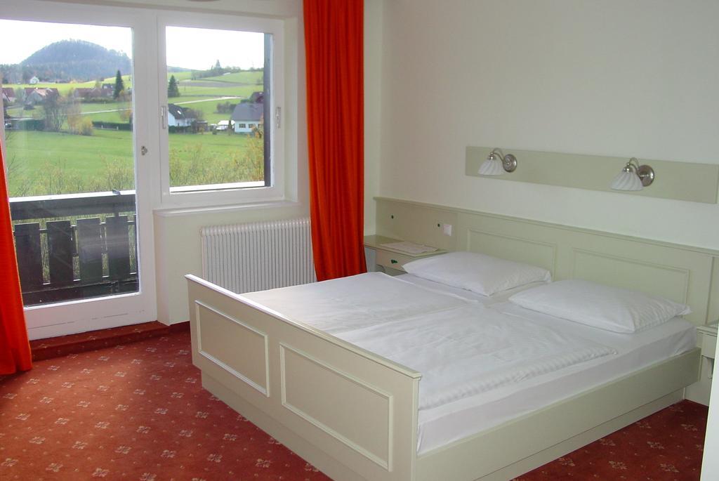 Gasthof-Hotel Jaritz Semriach Quarto foto